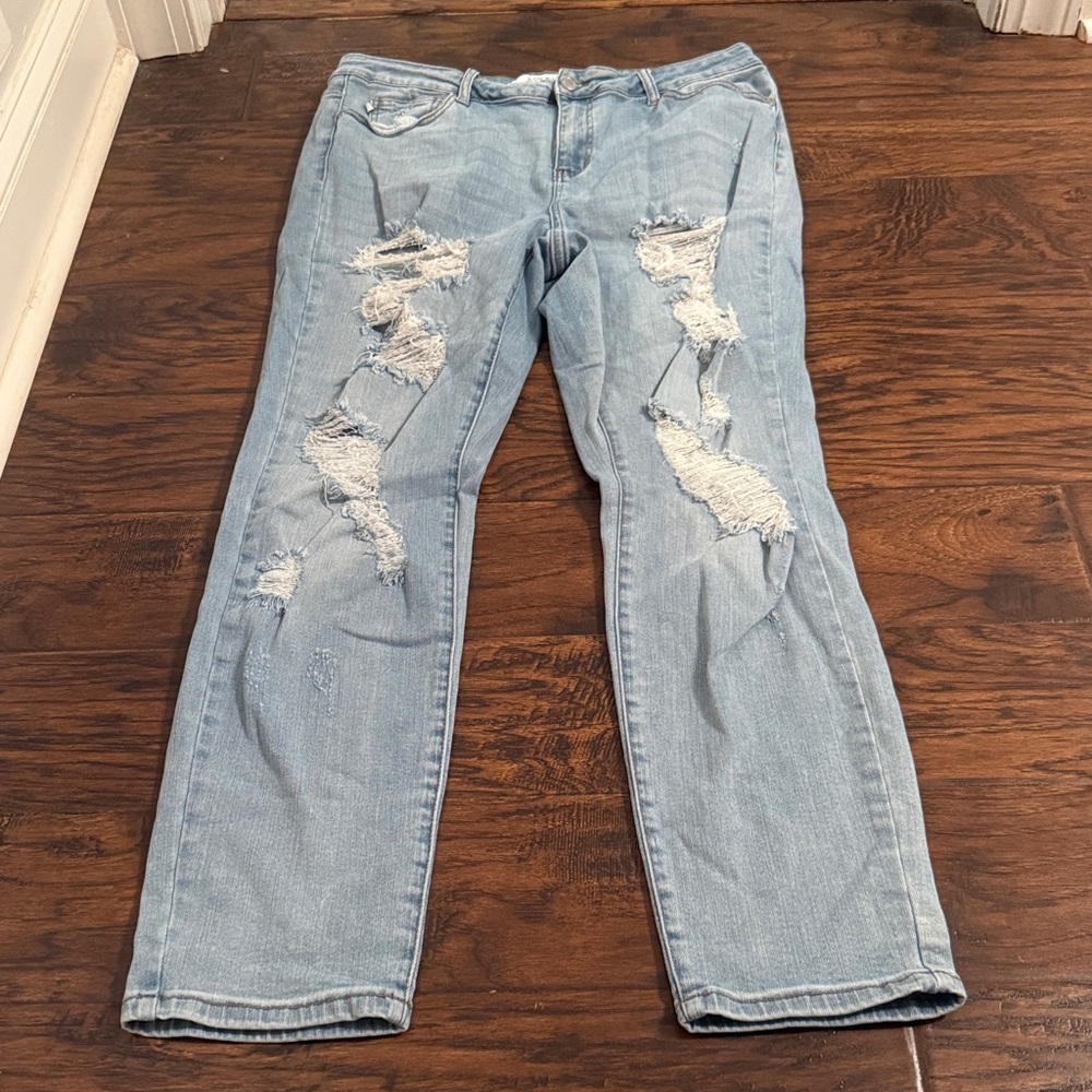 Judy Blue Light Blue Distressed Boyfriend Jeans